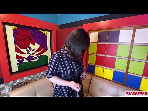 ❤️ Japanese cutie met groot tiete masturbeer met seksspeelgoed en kry 'n orgasme. Sy praat in 'n onderhoud oor haar fokken ervaring. Groot tiete en harige poes wat hard kreun. Osakaporn Anale video by ons ️❤