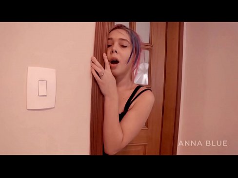 ❤️ Ek het teruggekom by my broer. Ek het seks met sy meisie gehad. lesbiese terugbetaling. Anale video by ons ️❤